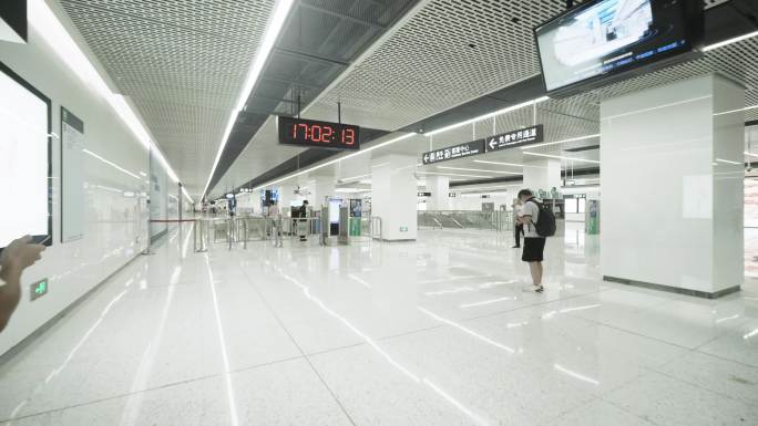 【4K】深圳华为地铁站站厅设施