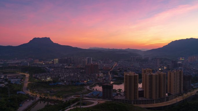 印江美女峰日出