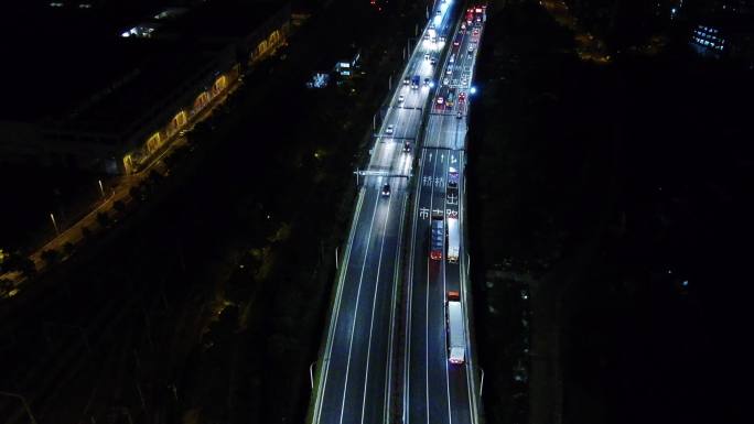 新光快速交通夜景少噪点