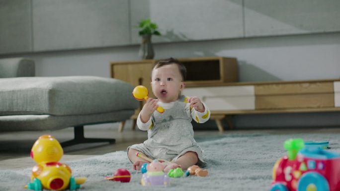 婴儿爬行拿玩具/TVC广告级4K拍摄