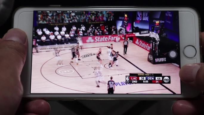 手机观看NBA比赛