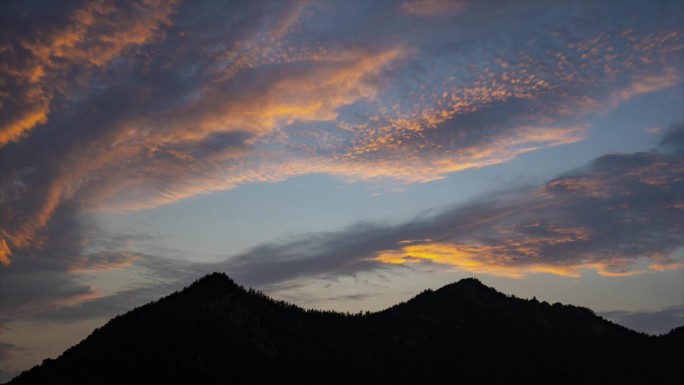 大山里的火烧云延时崂山日落火烧云