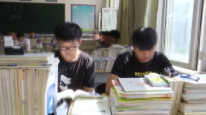 少数民族教育蒙古族中学校园环境上课操场