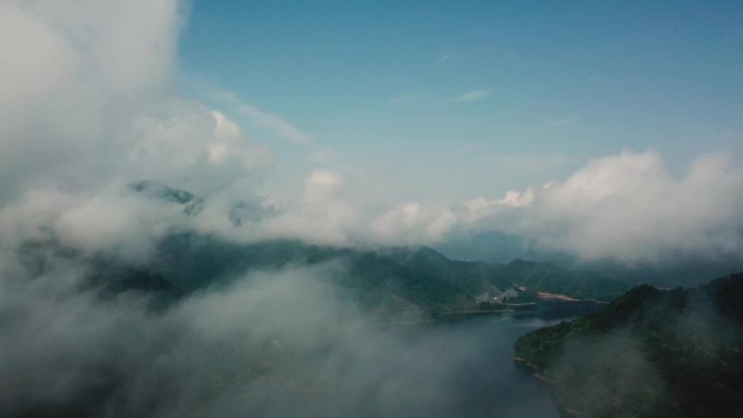 青山绿水云雾缭绕辉宏航拍山水风光自然风光