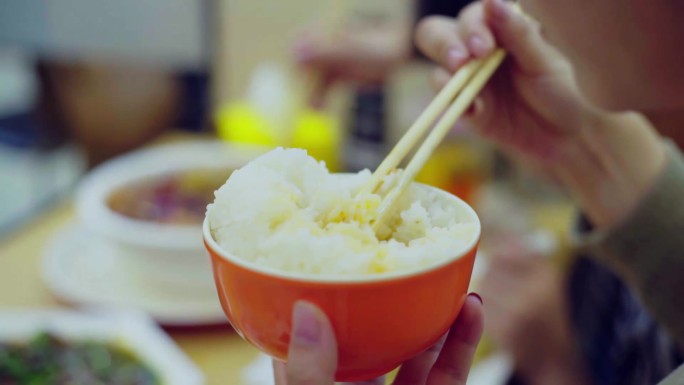 制止餐饮浪费剩饭剩菜光盘行动