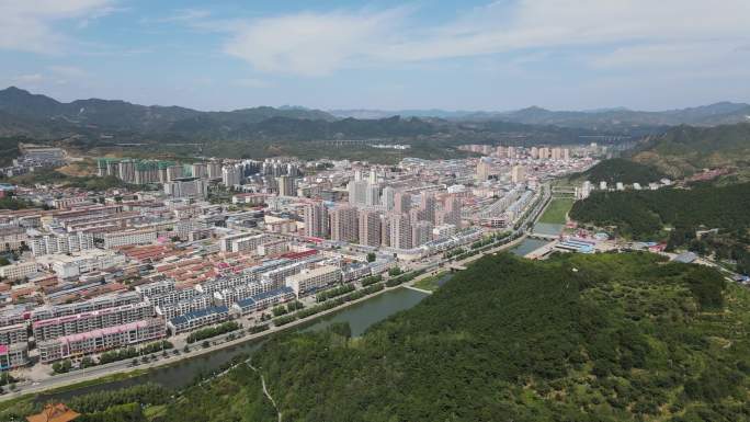秦皇岛市青龙县城森林河流城市