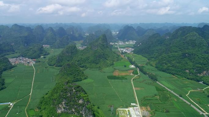 实拍广西马山县大石山区喀斯特地形视频素材