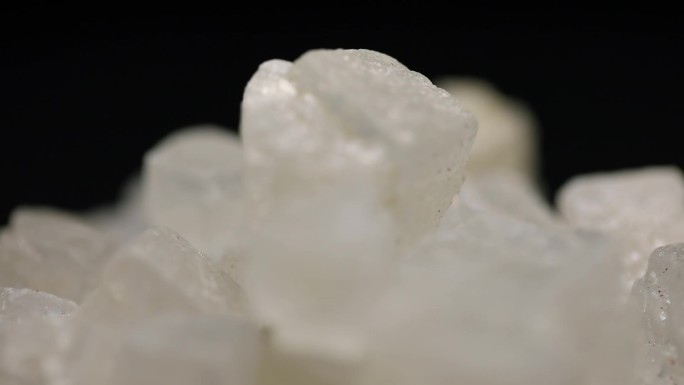 矿物石盐结晶体