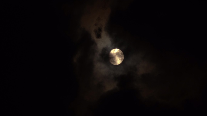 实拍乌云月亮丨4K丨原创