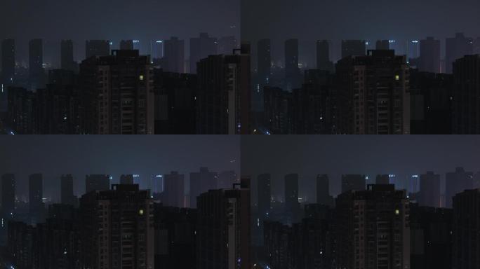 4K城市有雾的夜晚