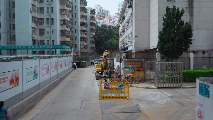 4k航拍，深圳建设，占到堆放围挡的道路，