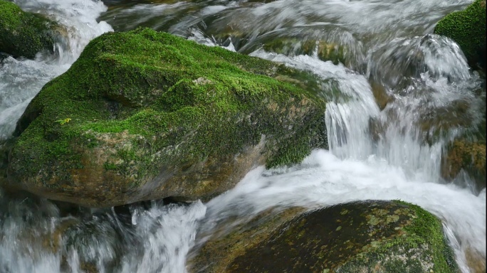 山涧小溪