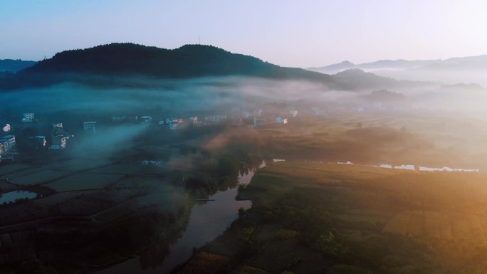 傍晚薄雾下的农村田园丨4K丨原创实拍