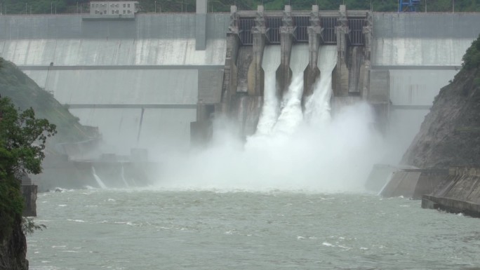 大坝泄浑河流水电站雅砻江