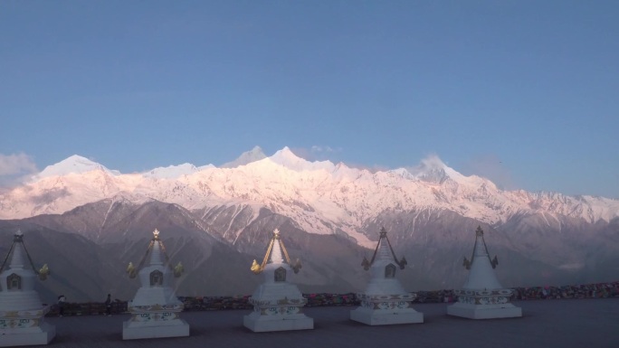 梅里雪山 日照金山 香格里拉 德钦 迪庆