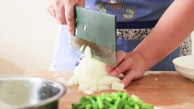 山西面食拨烂子制作视频