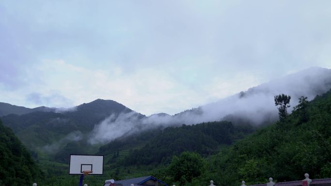 山谷山林早晨雾气延时