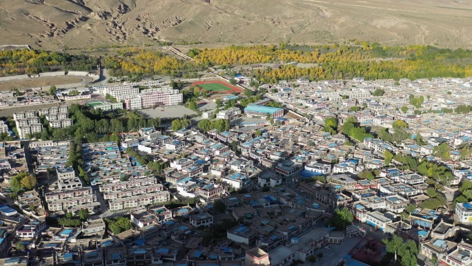 西藏日喀则江孜城市风光航拍