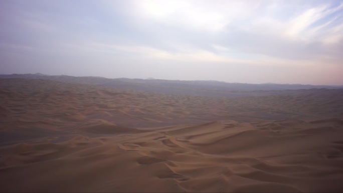 新疆库木塔格沙漠航拍沙丘航拍新疆