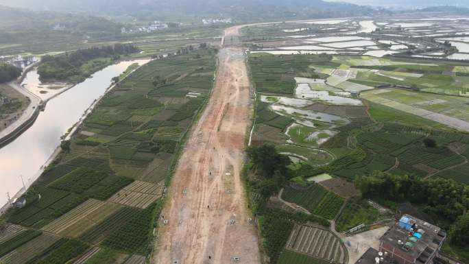 实拍航拍建设施工中的道路