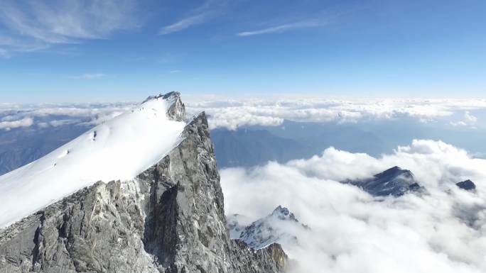 哈巴雪山白马雪山