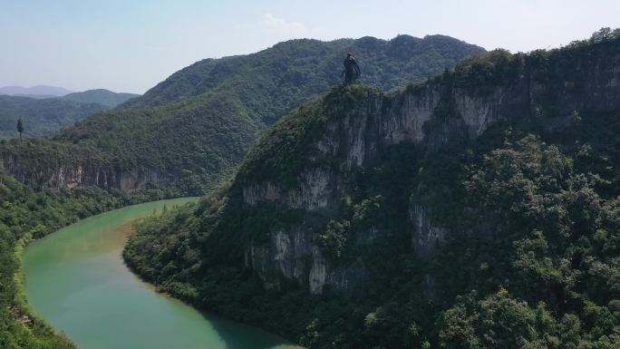 航拍湖北襄阳南漳春秋寨风景区