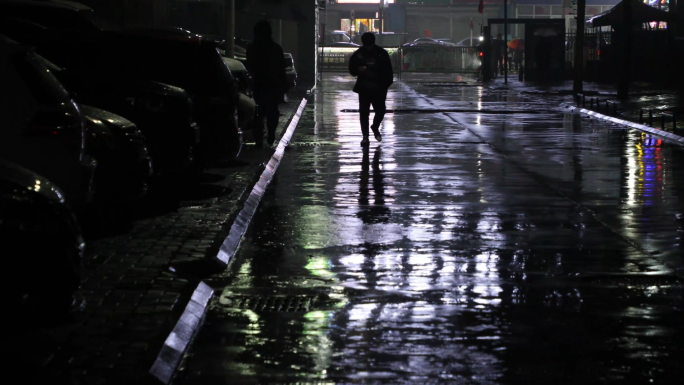 小区夜景雨夜万家灯火