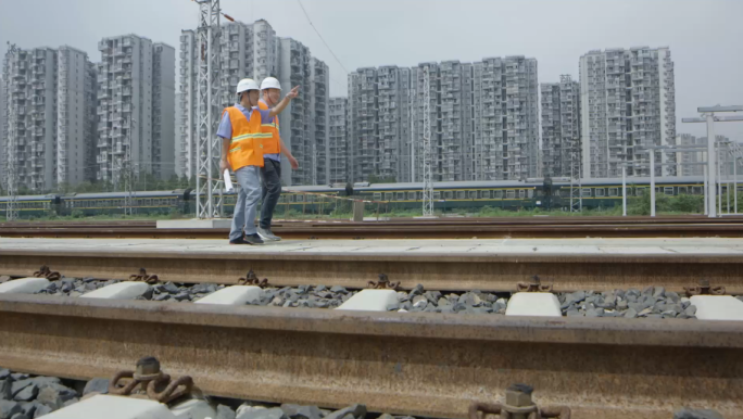 铁路检测绿皮火车铁路工程师电网铁路工人