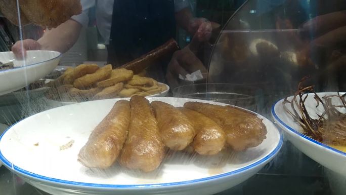 广东卤水美食烹饪特写