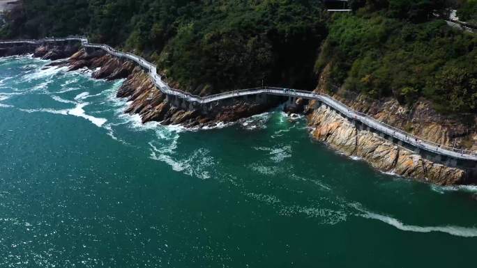 深圳大梅沙空中栈道沙滩大海海浪4K