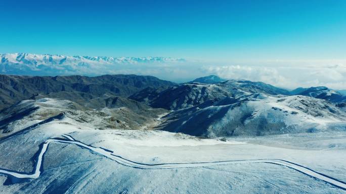 雪山航拍1