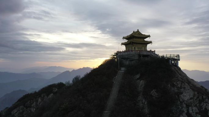 洛阳老君山