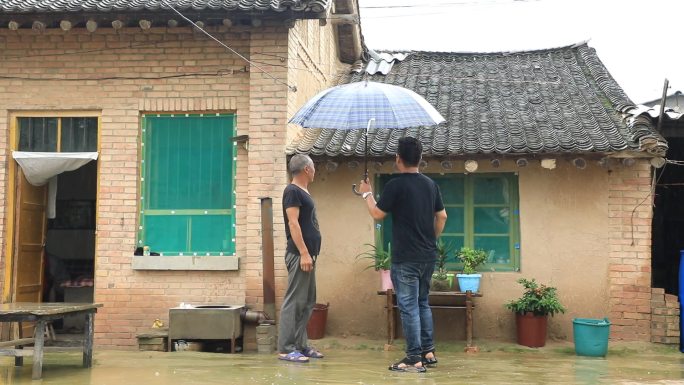 下雨入户走访