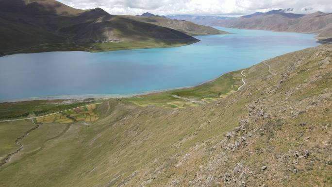 【航拍】西藏圣湖羊卓雍措