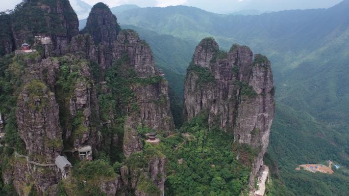 4K广西喀斯特地貌贵港北帝山群峰航拍