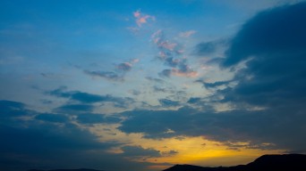 黎明 曙光 雲彩 天空延時視頻素材