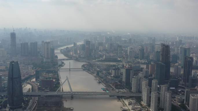 宁波玉米楼三江口东部新城有雾霾