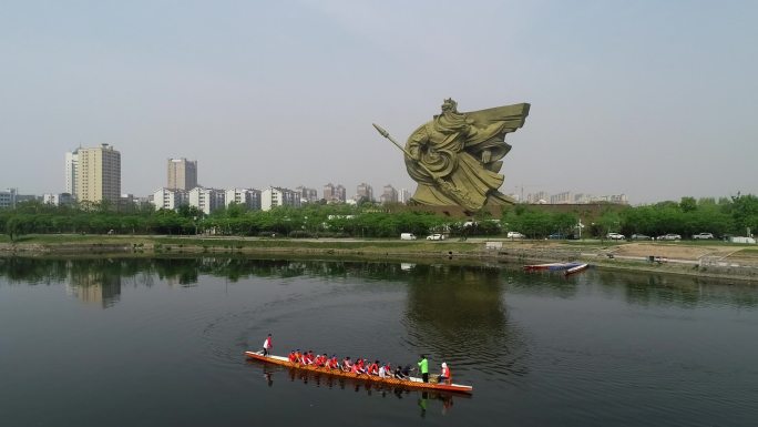 航拍湖北荆州巨型关公雕像