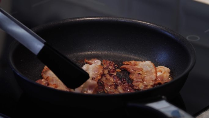 做饭烹饪煎肉烤肉美食肉类家常菜