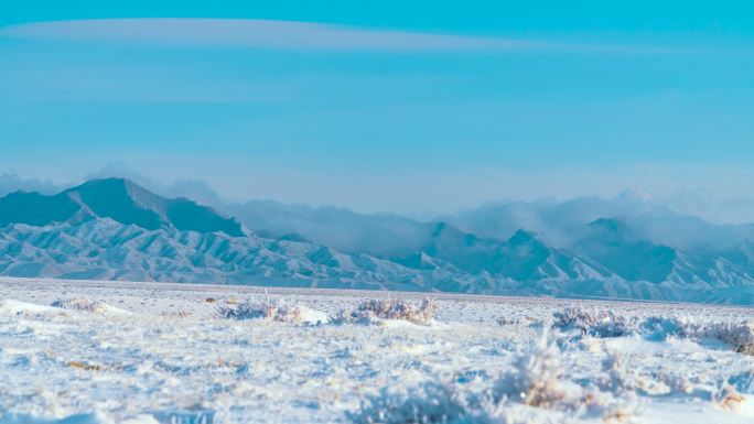 贺兰山雪景