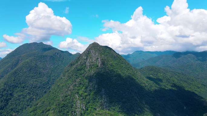 4K山峰航拍西双版纳勐腊