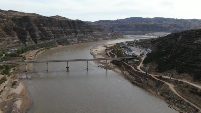 黄河桥梁山西航拍沿黄公路黄河风