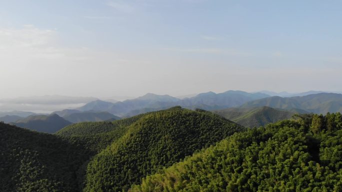 浙江湖州裸心谷城堡山脉