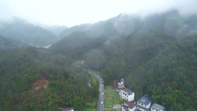 开化雨后山景航拍