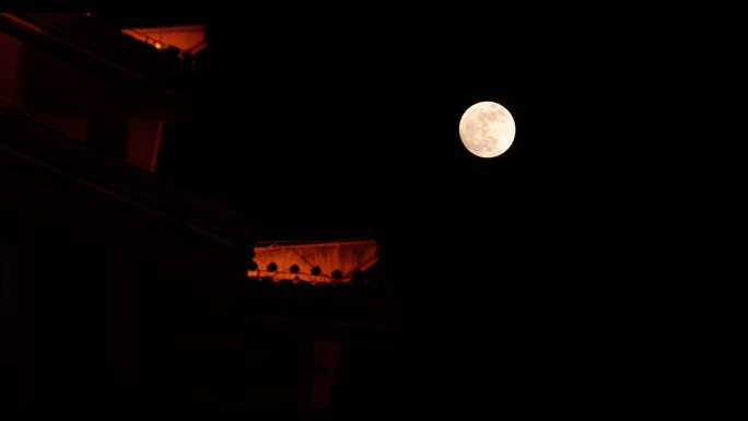 4K民族古建筑与月亮