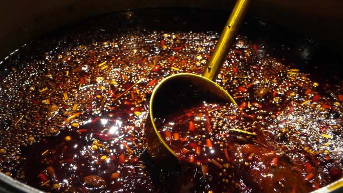 火锅串串红油红汤底料