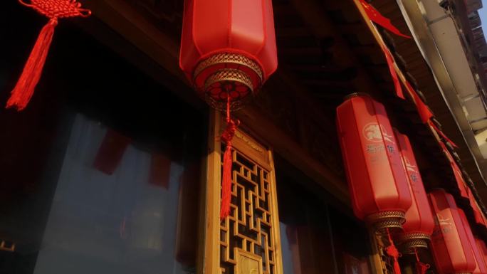 中国红红大门红灯笼红色素材