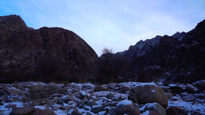 冬季山谷风景延时素材2