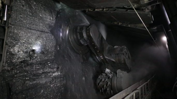 综掘机炮头掘煤特写井下采煤煤矿机械