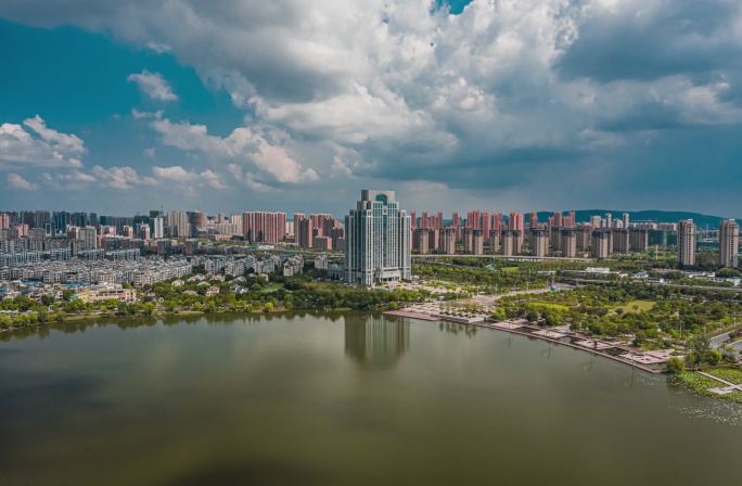 南京市六合区龙池湖六合区政府航拍延时视频